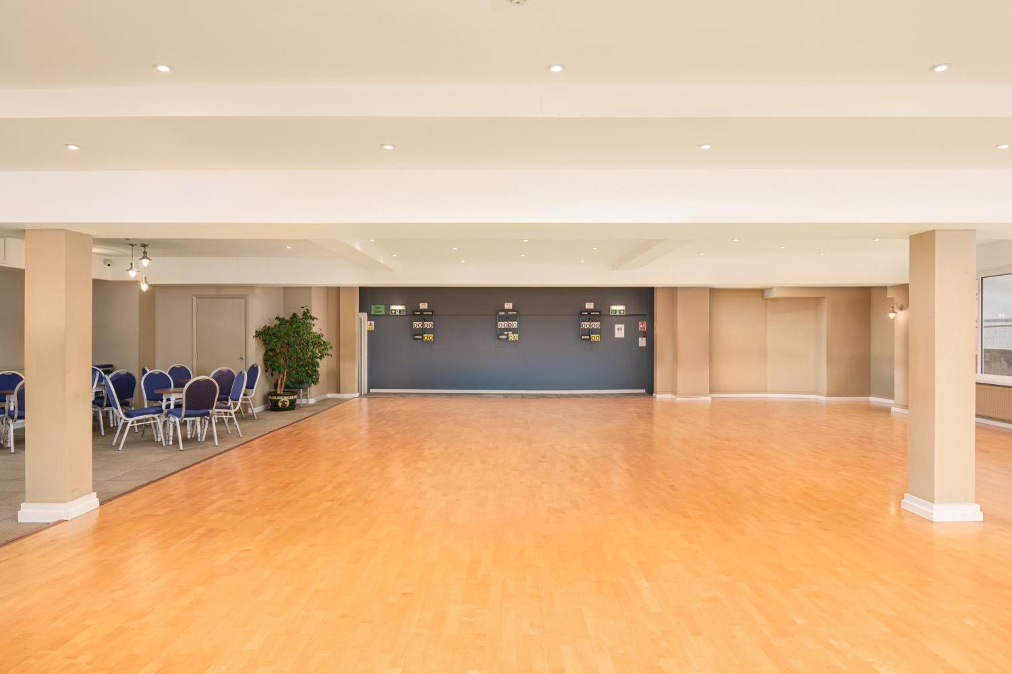 Trouville Hotel By Compass Hospitality Sandown Bagian luar foto