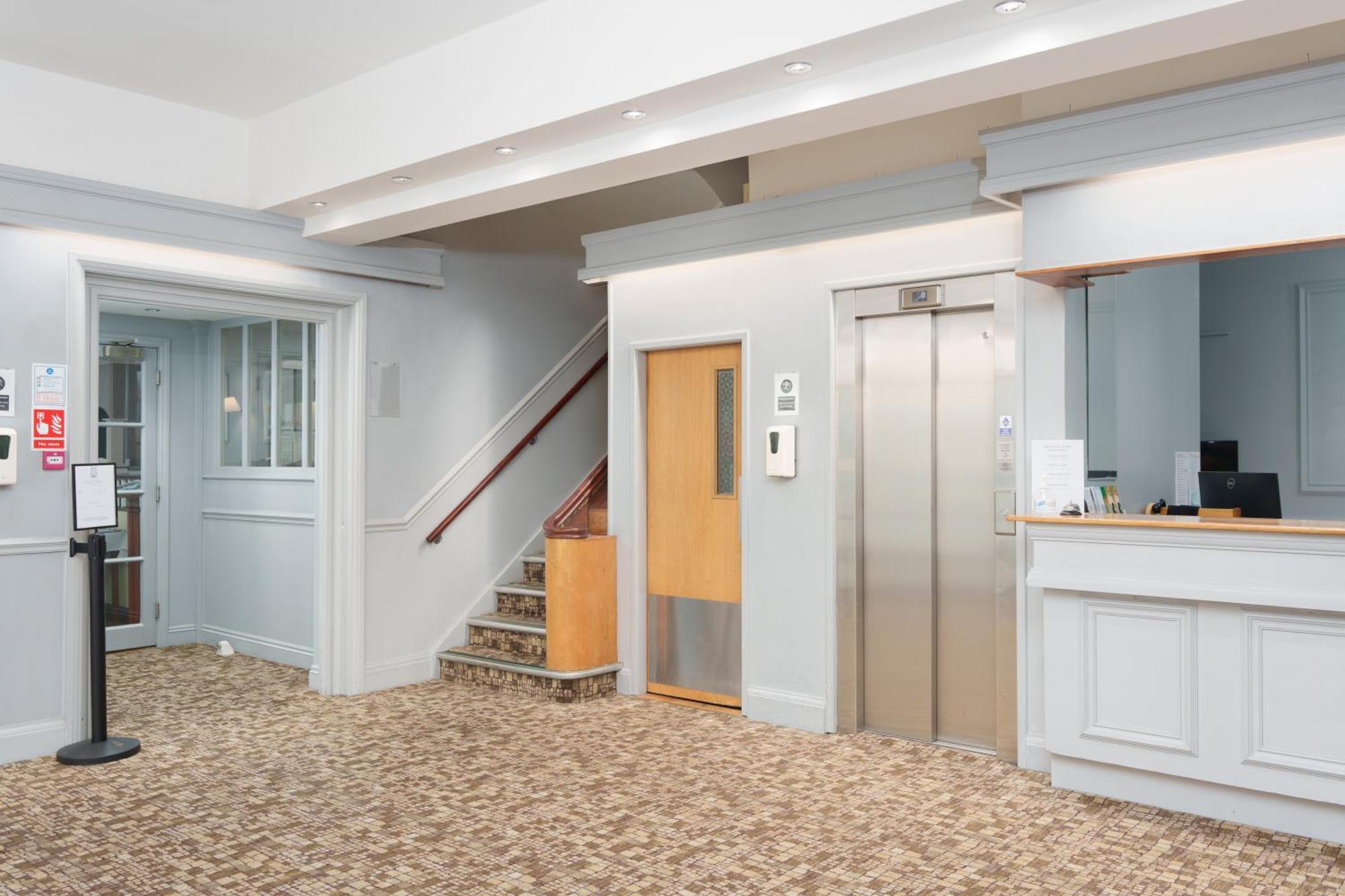 Trouville Hotel By Compass Hospitality Sandown Bagian luar foto