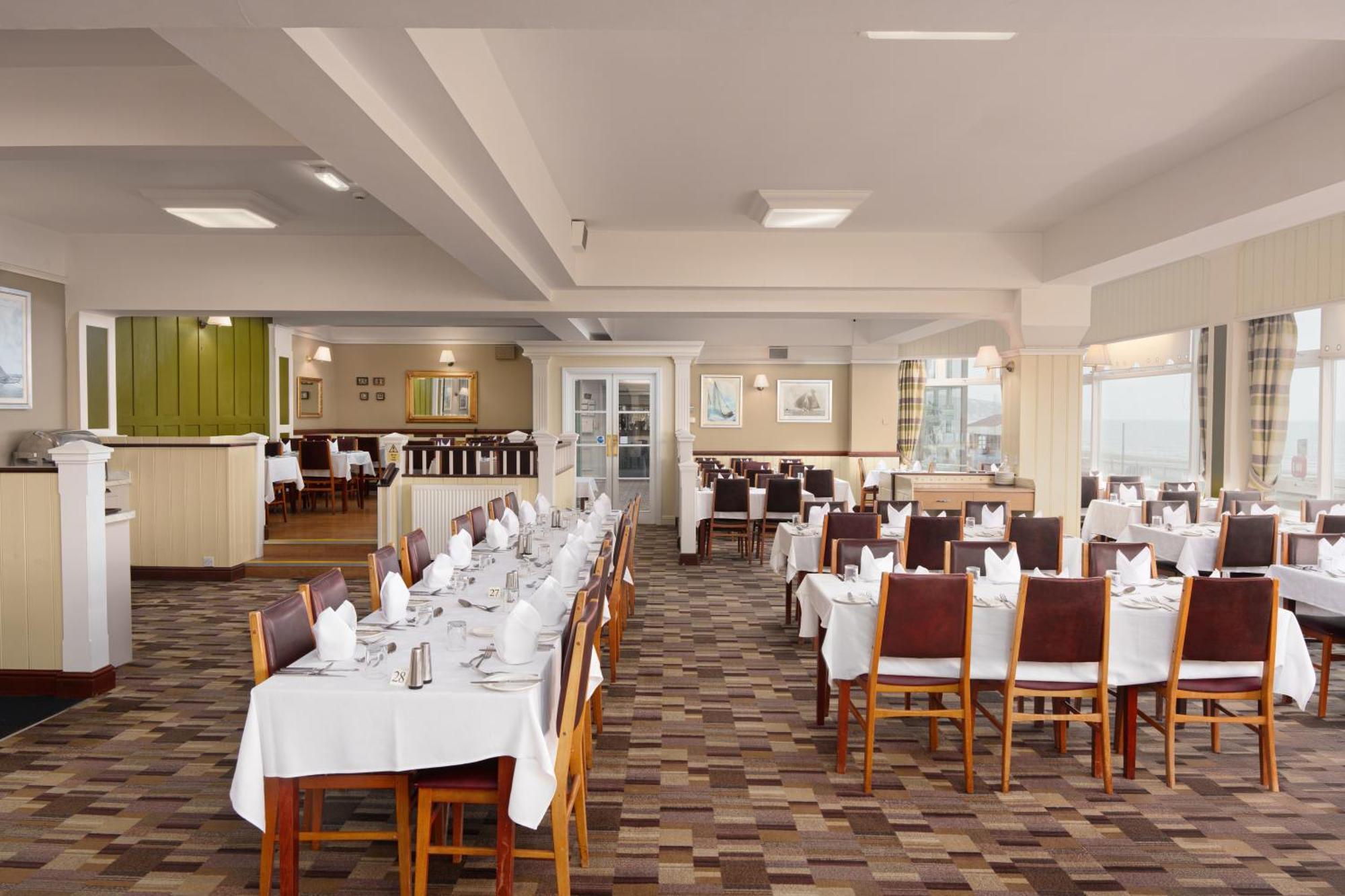 Trouville Hotel By Compass Hospitality Sandown Bagian luar foto