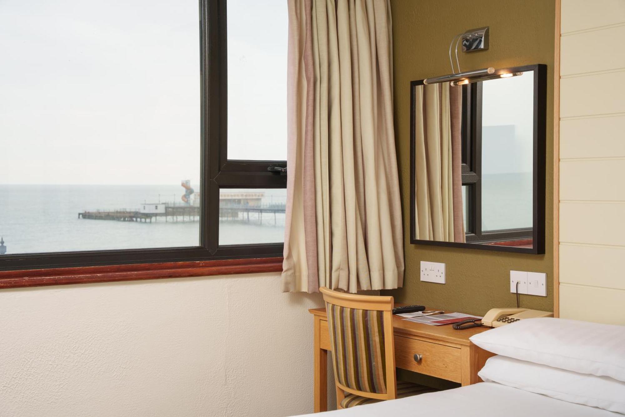 Trouville Hotel By Compass Hospitality Sandown Bagian luar foto