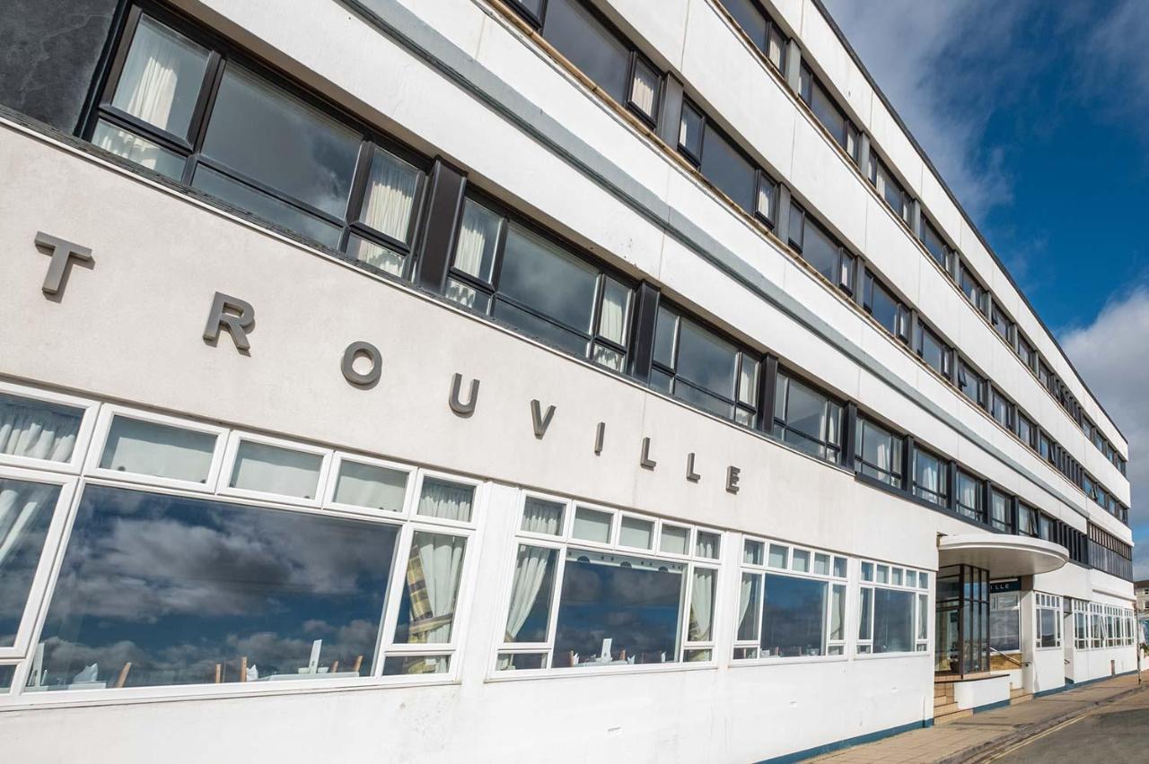Trouville Hotel By Compass Hospitality Sandown Bagian luar foto